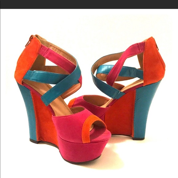 Multicolor wedges - Picture 1 of 4